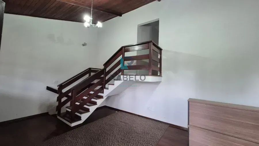 CASA NA VILA ZÉLIA EM LORENA-SP COM 6 QUARTOS - Foto 3