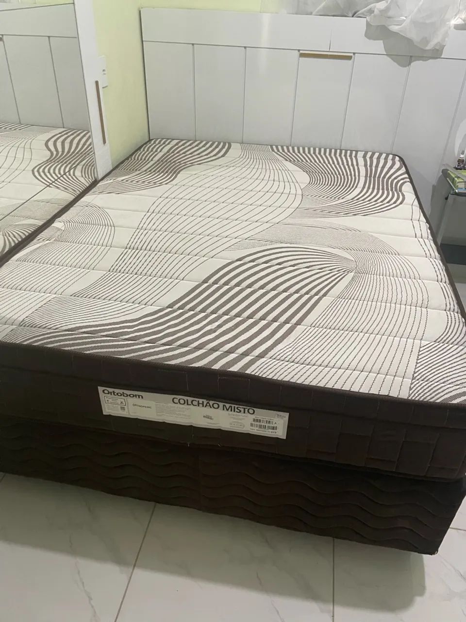 ? VENDO CAMA BOX + COLCHÃO ORTOBOM