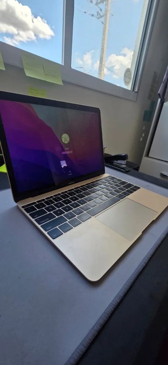 MacBook Early 12"