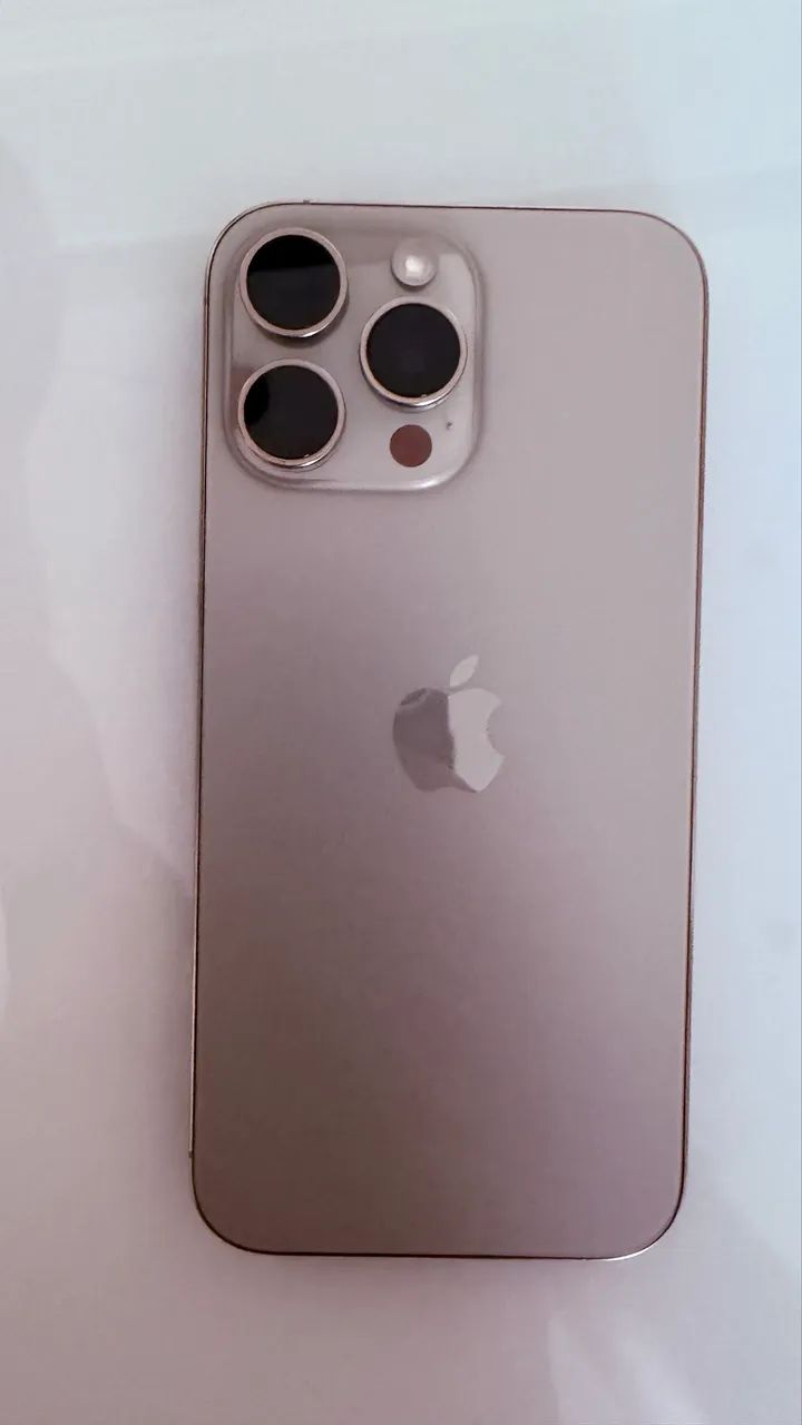 Vendo iPhone 16 Pro Max - Titânio Natural | 256GB - Foto 2