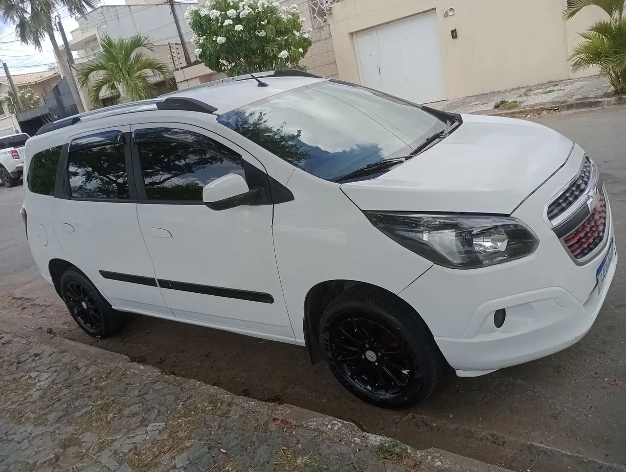 Chevrolet Spin 1.8 8V ECONO.FLEX 5P AUT. 2016