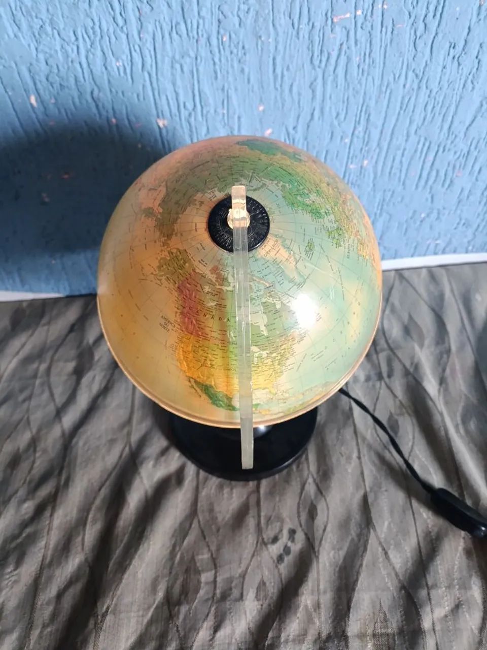 Mapa mundial em formato de globo com iluminação  - Foto 2
