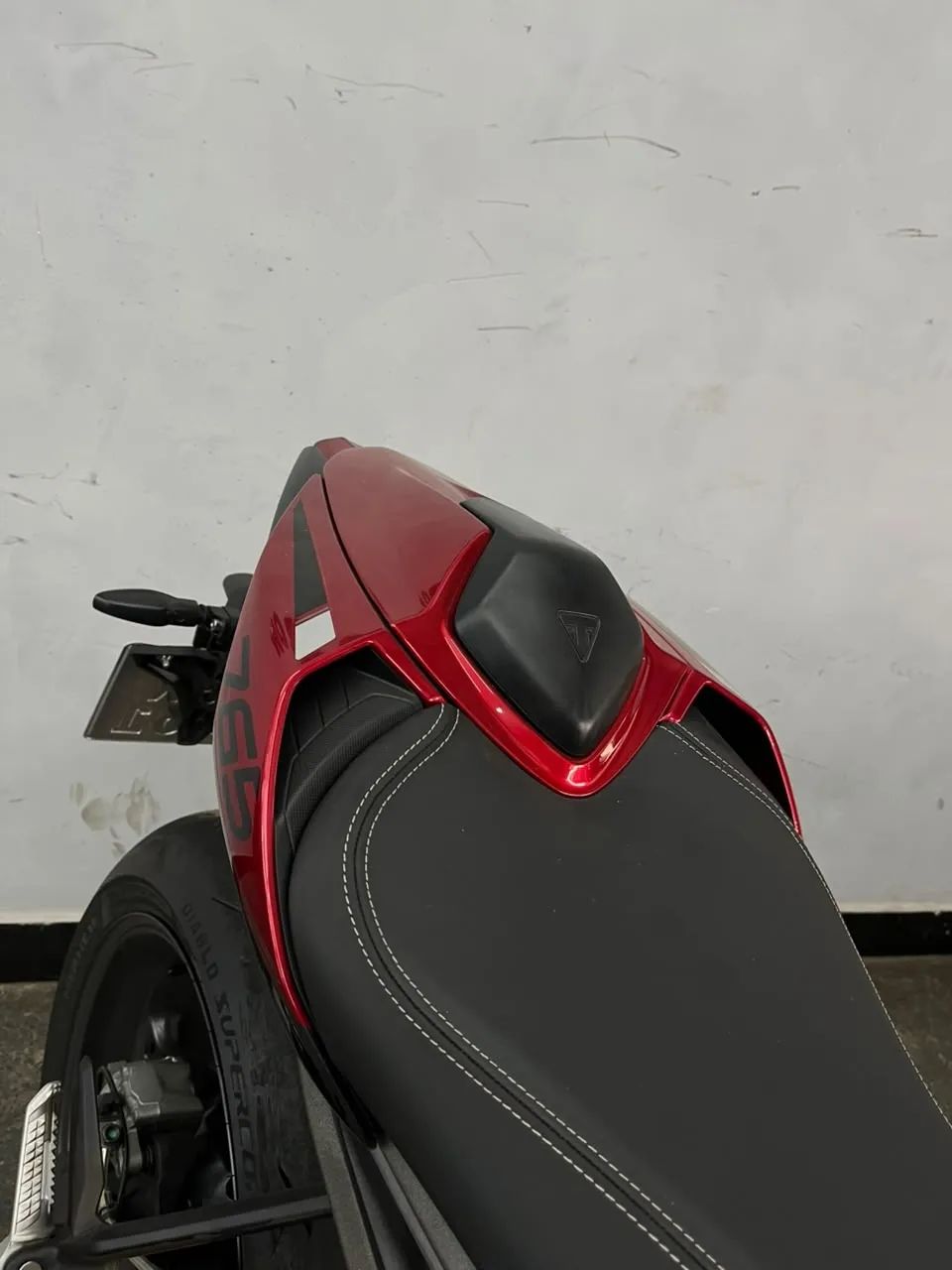 Triumph Triple 765 RS - Foto 3