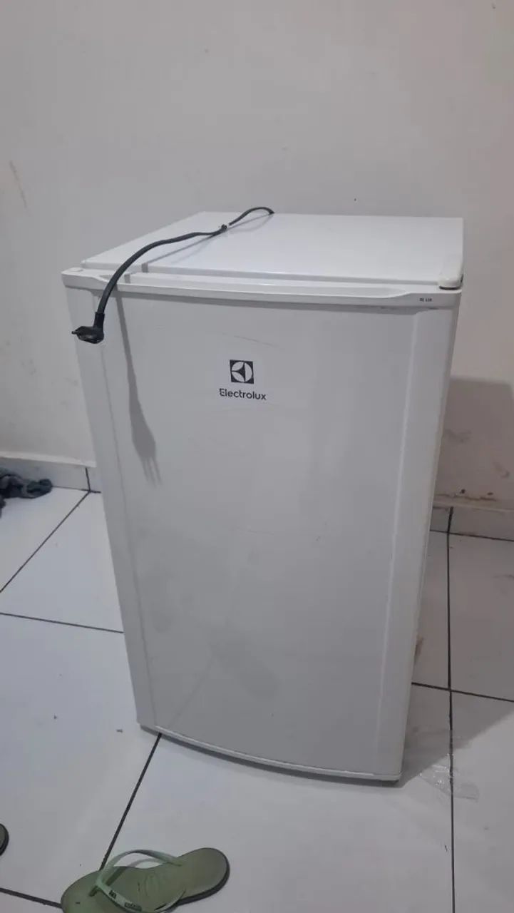 Frigobar Electrolux 