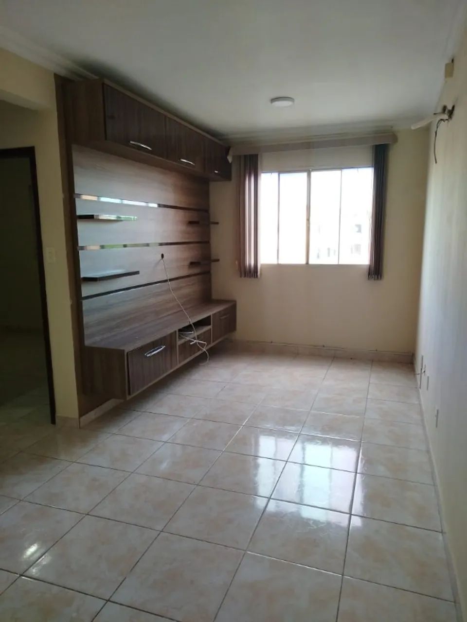 Alugo apartamento / Residencial Rio Branco