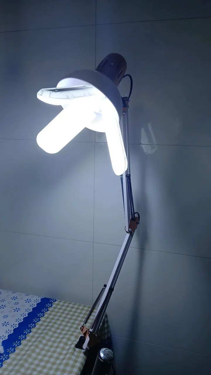 Luminária de mesa - Foto 3