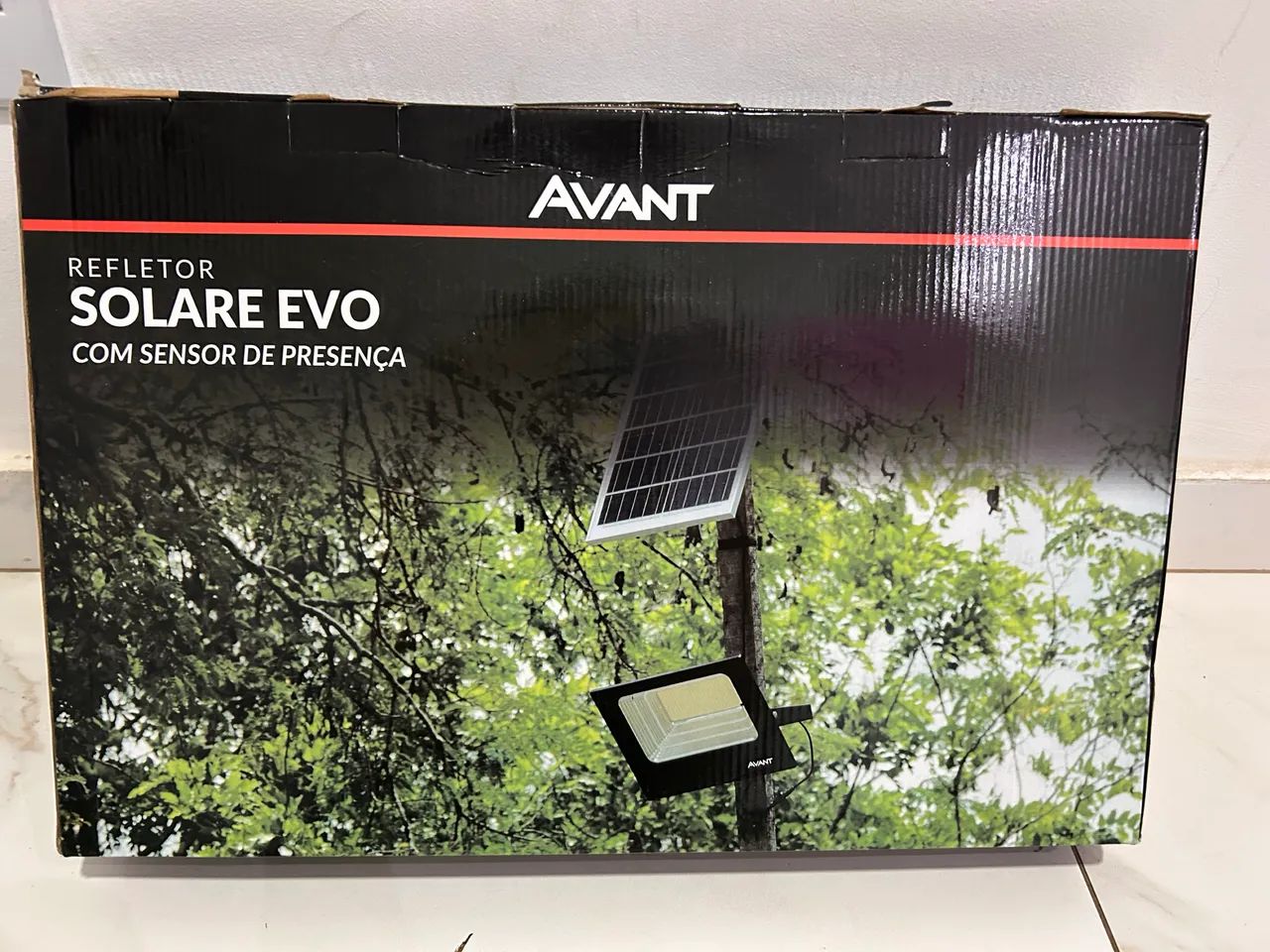 REFLETOR SOLAR AVANT 200W NOVO - SENSOR DE PRESENÇA  - Foto 2