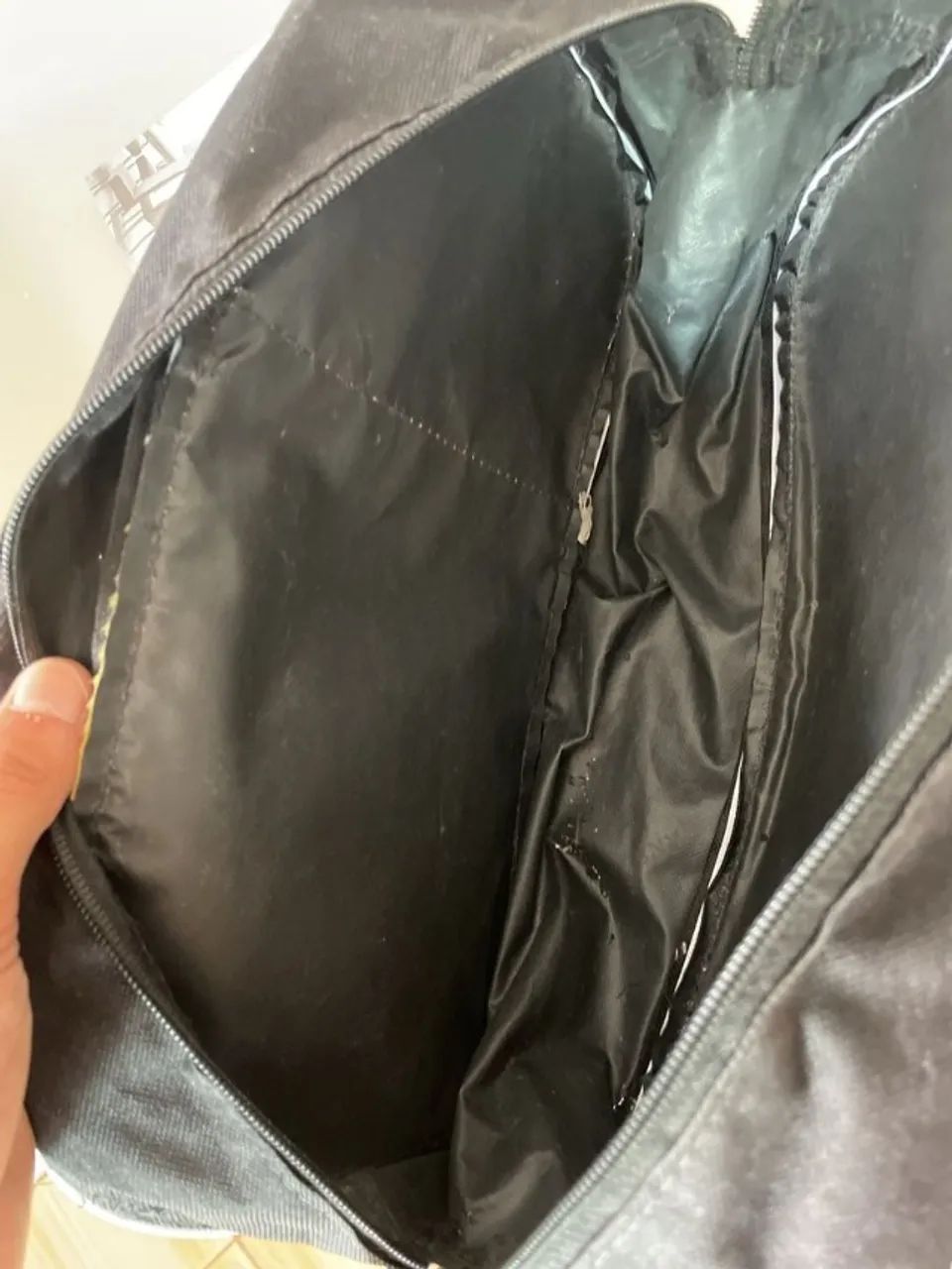 bolsa ou bag preta e amarela - Foto 2