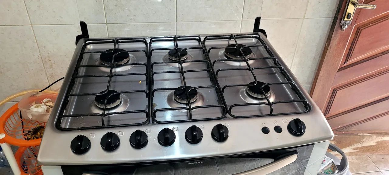 Fogão 6 bocas Electrolux - Foto 2