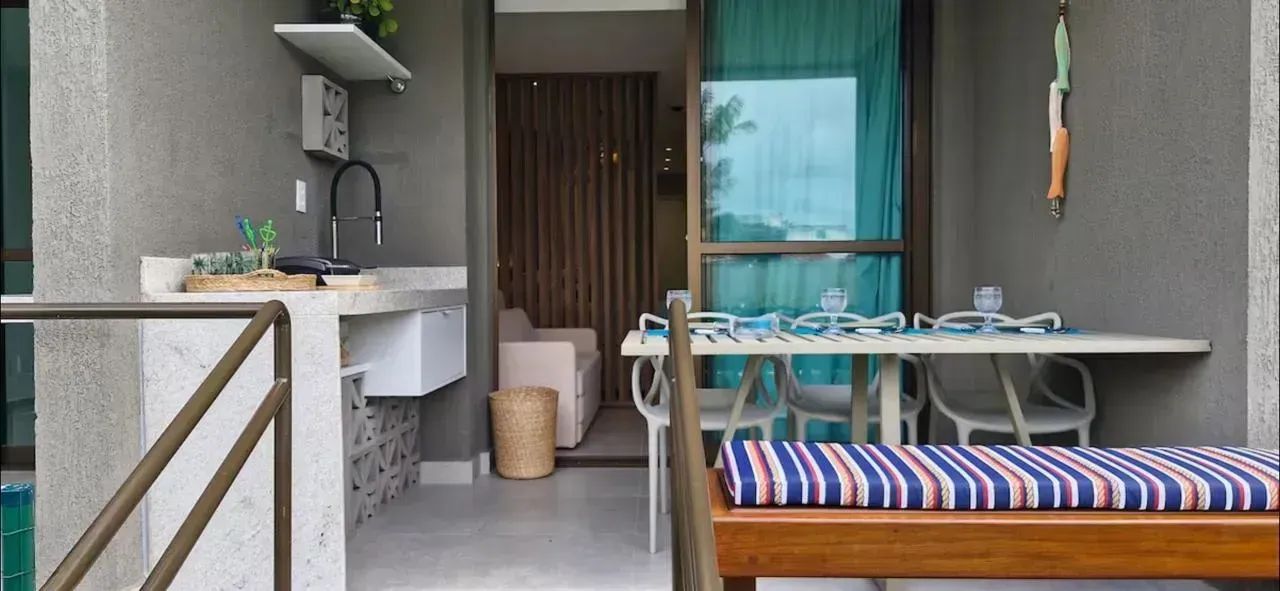 Apartamento térreo mobiliado beach class summer 42m² com varanda gourmet - Foto 3