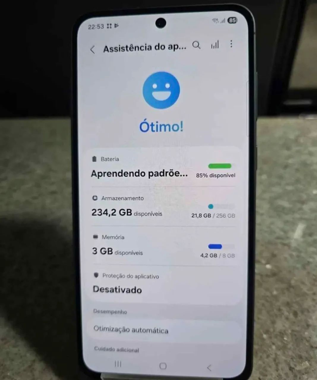 Celular a56 256g  so tem o celular e o carregador - Foto 3
