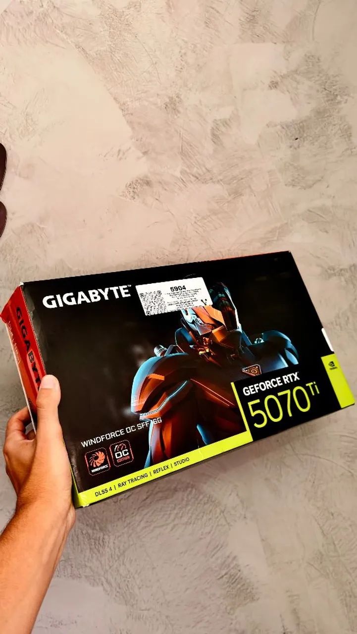 RTX 5070 Ti 16GB Gigabyte  - Foto 4