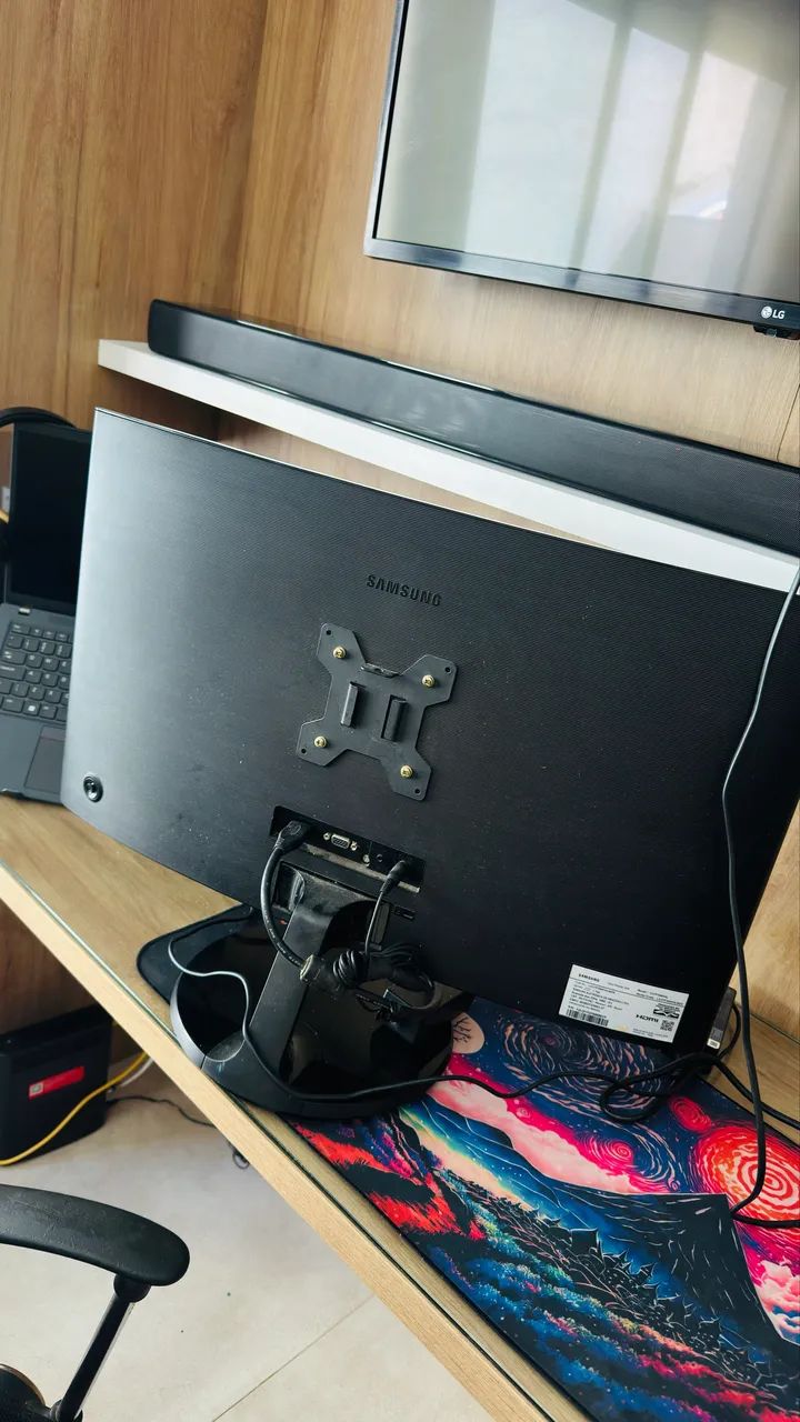 Monitor 27 Curvo Samsung - FullHD  - Foto 2