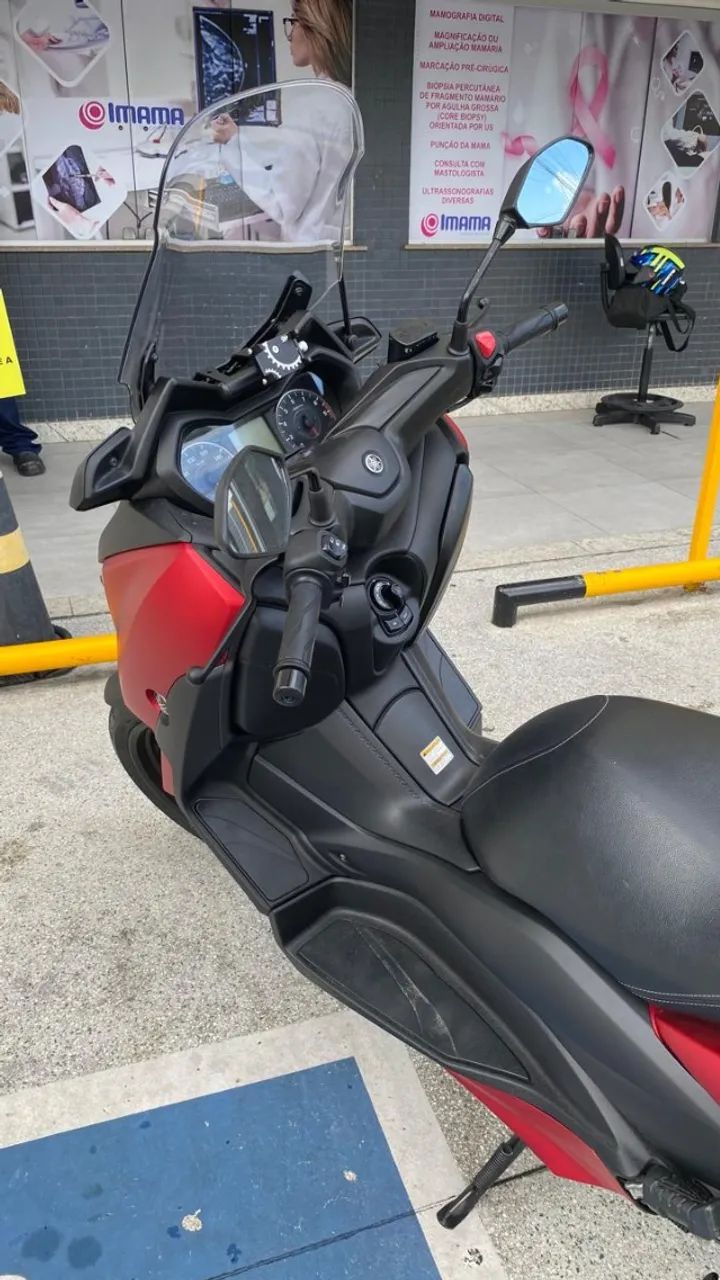 YAMAHA XMAX 250, 2021 MODELO 2022 - Foto 2