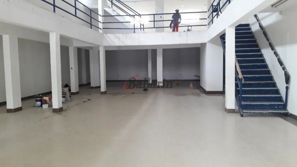 Prédio Comercial para Venda e locação em Diadema