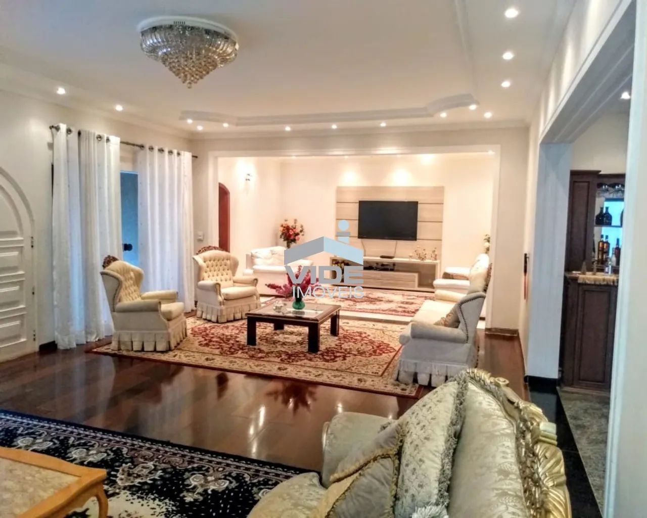 CASA PARA COMPRAR OU ALUGAR EM CAMPINAS NO PARQUE TAQUARAL