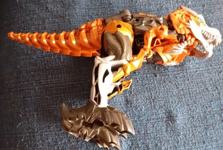 Boneco Transformers Grimlok Hasbro Tomy - Foto 3