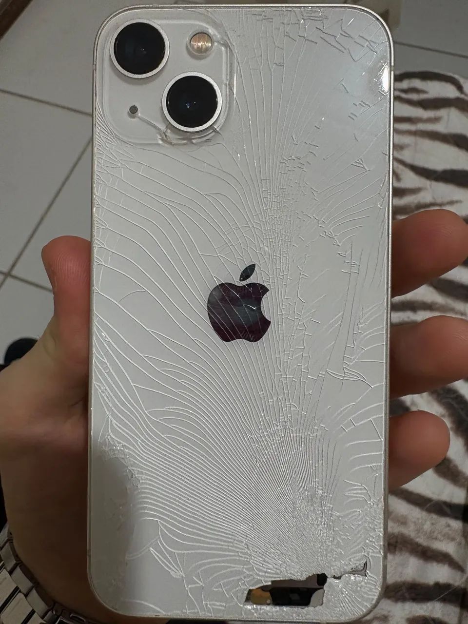 iPhone 13 128GB - Todo original - Funcionando Normalmente - Foto 2