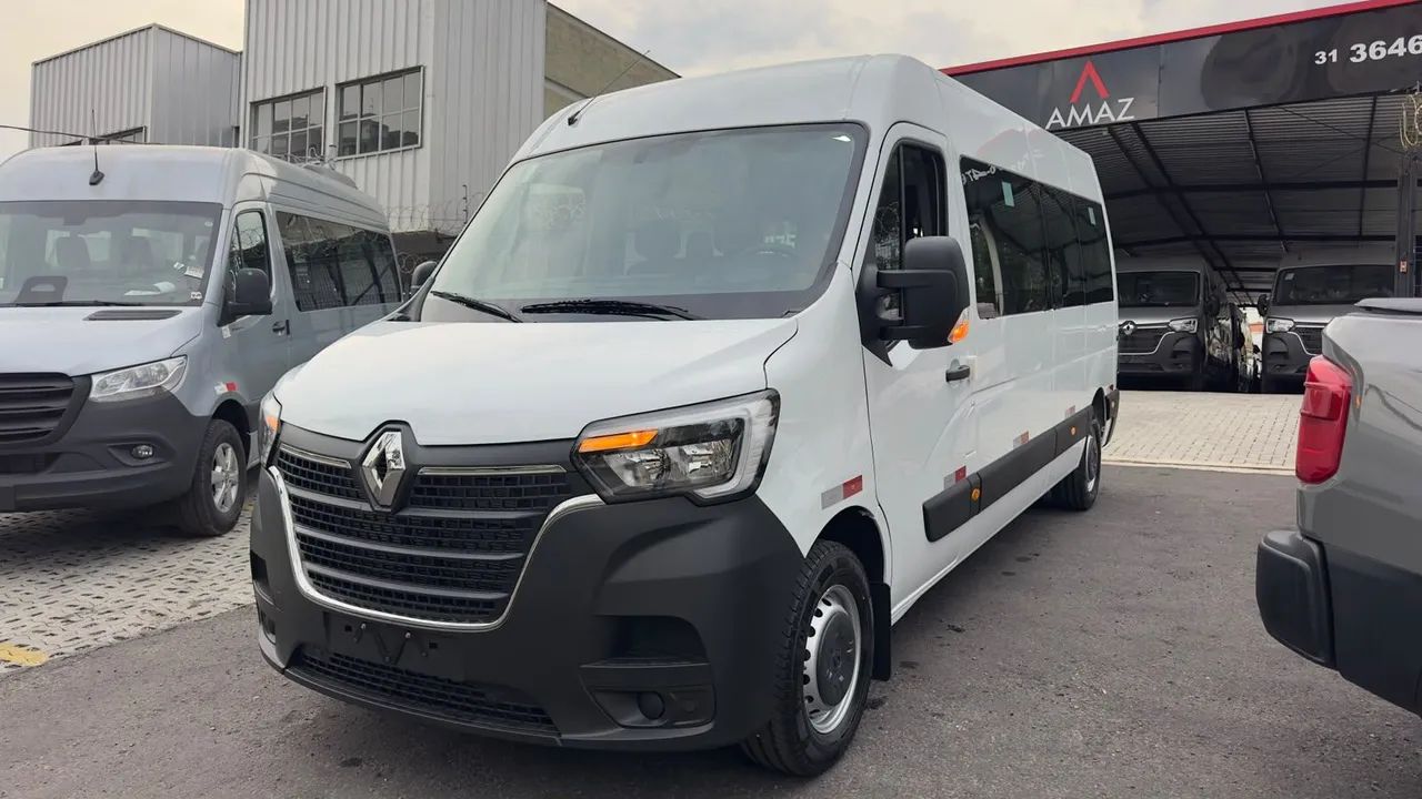 Renault Master 2.3 DCI EXECUTIVE LONGO 16L DIES 2027