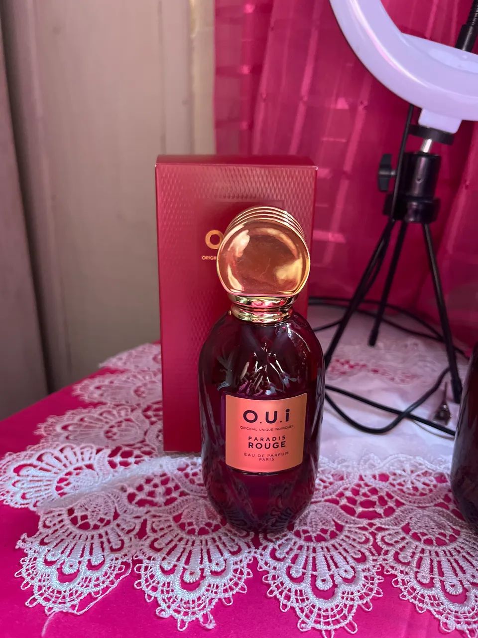 Perfume oii