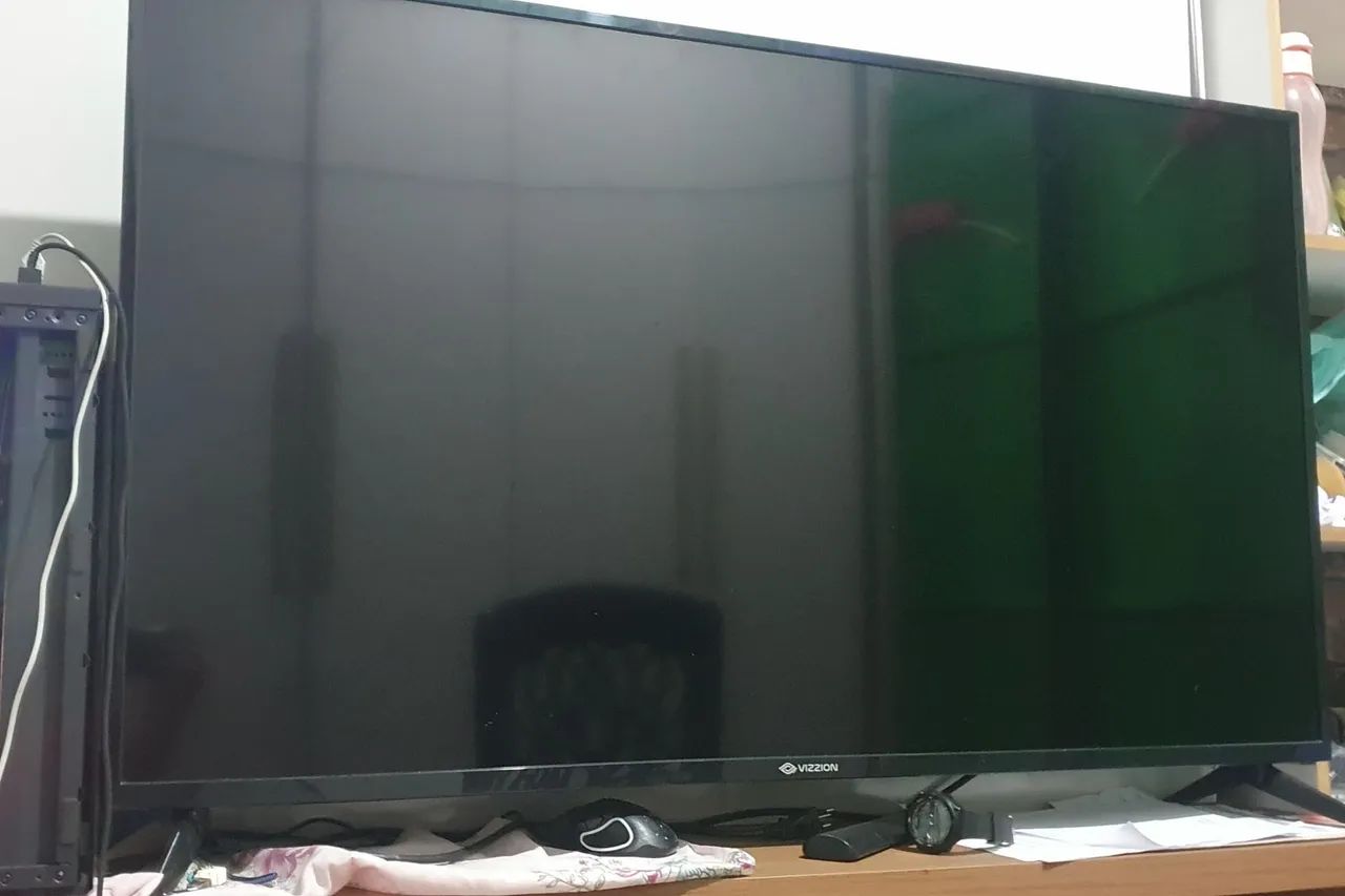 TV VIZZION 50 POLEGADAS (Com defeito)