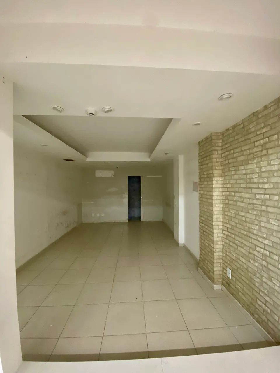 Alugo Salas Comerciais na Pajuçara  - Foto 3