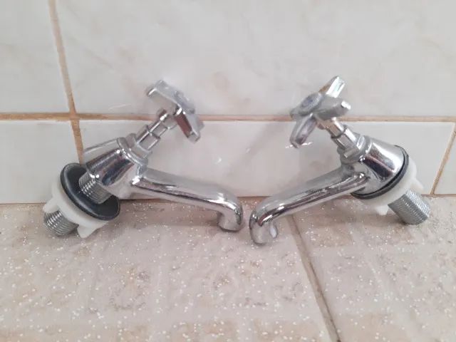 Kit com 2 torneiras de lavabo - Foto 5