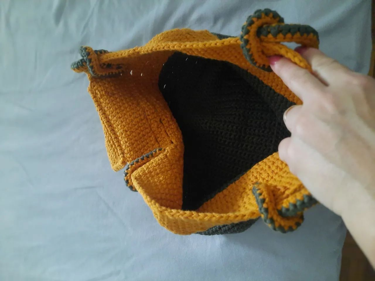 Bolsa de ombro em crochê artesanal. - Foto 5