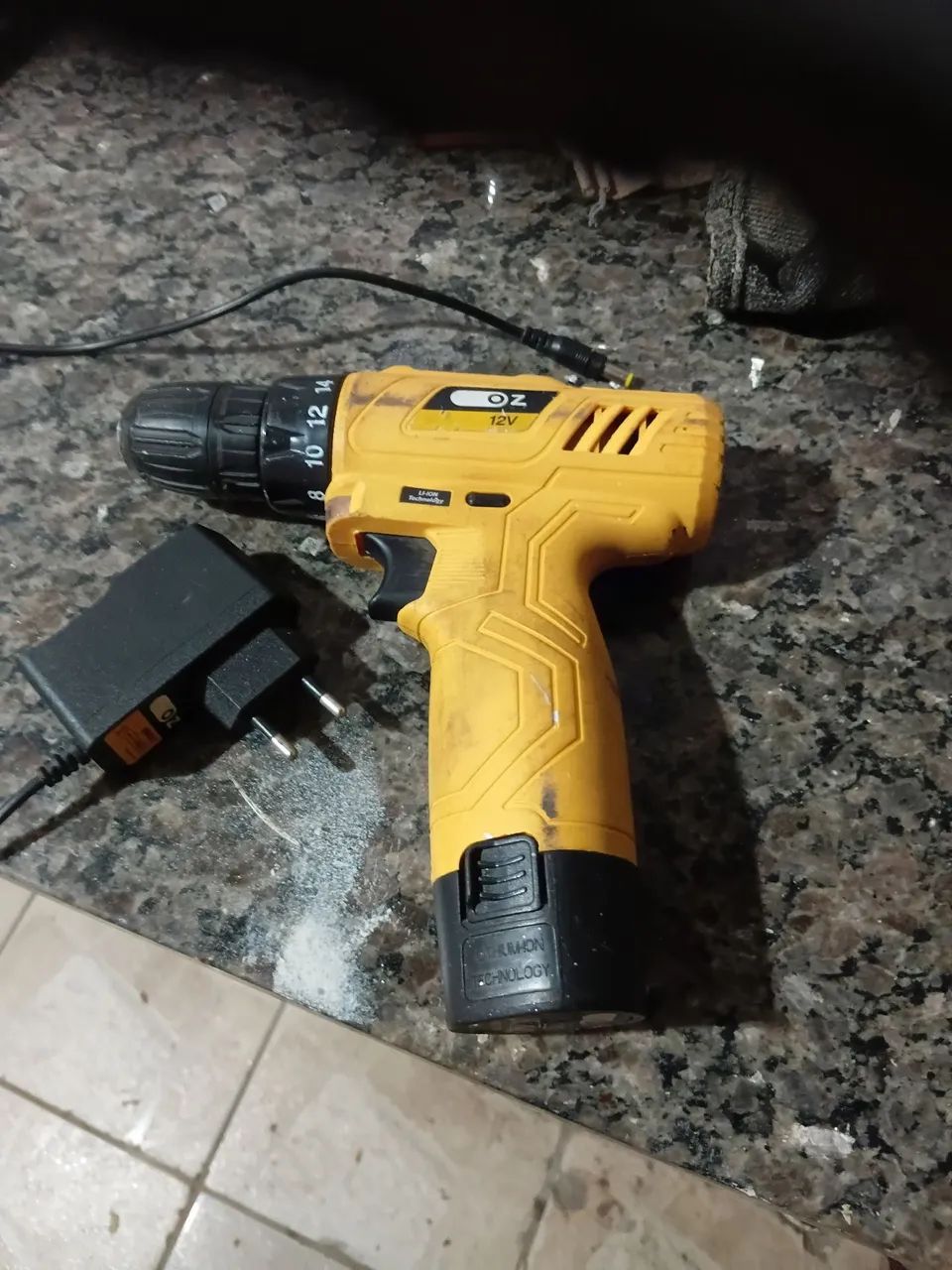 Vendo ou troco por outra ferramenta.