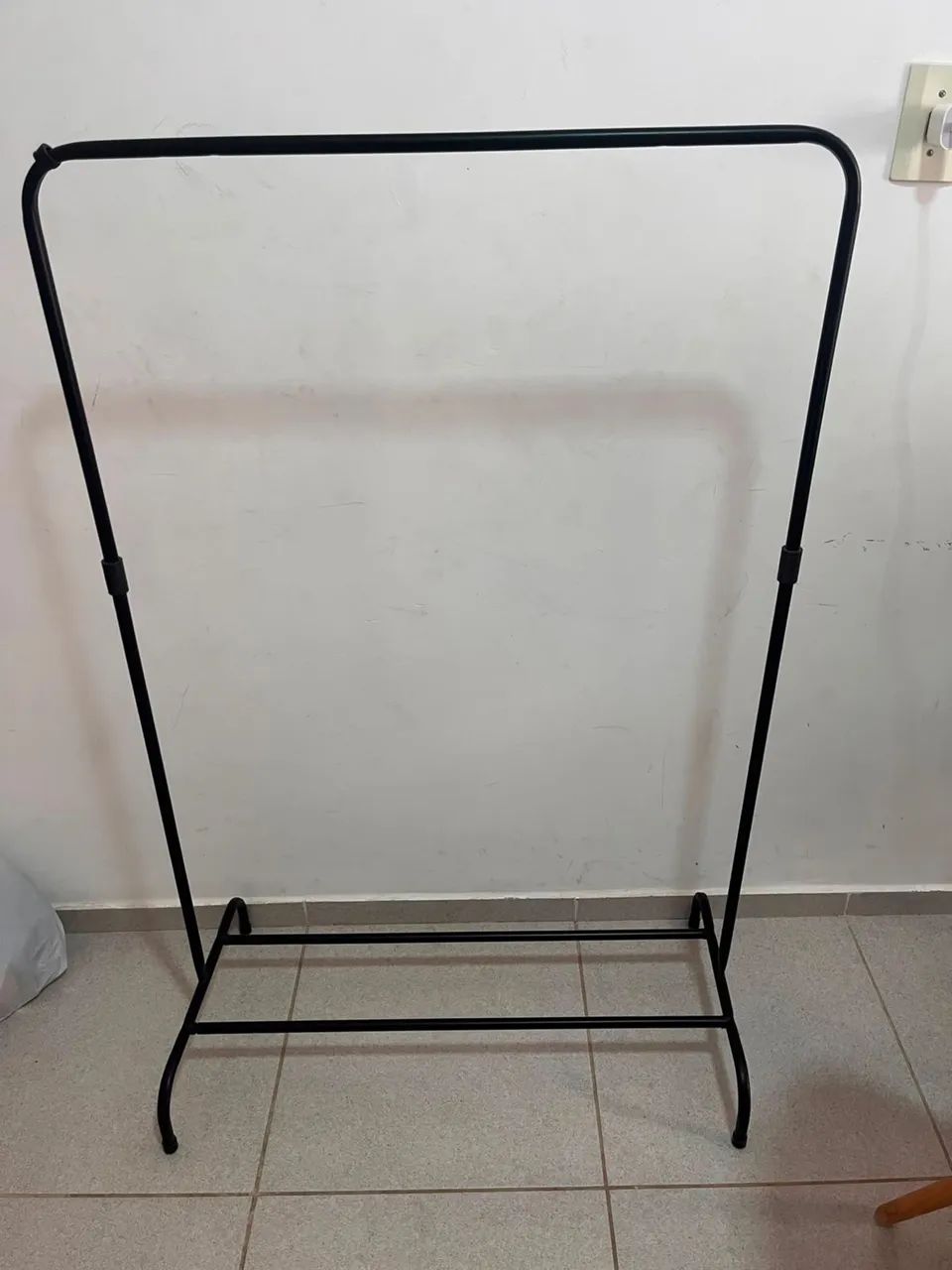 VENDO 2 ARARAS DE CHÃO 