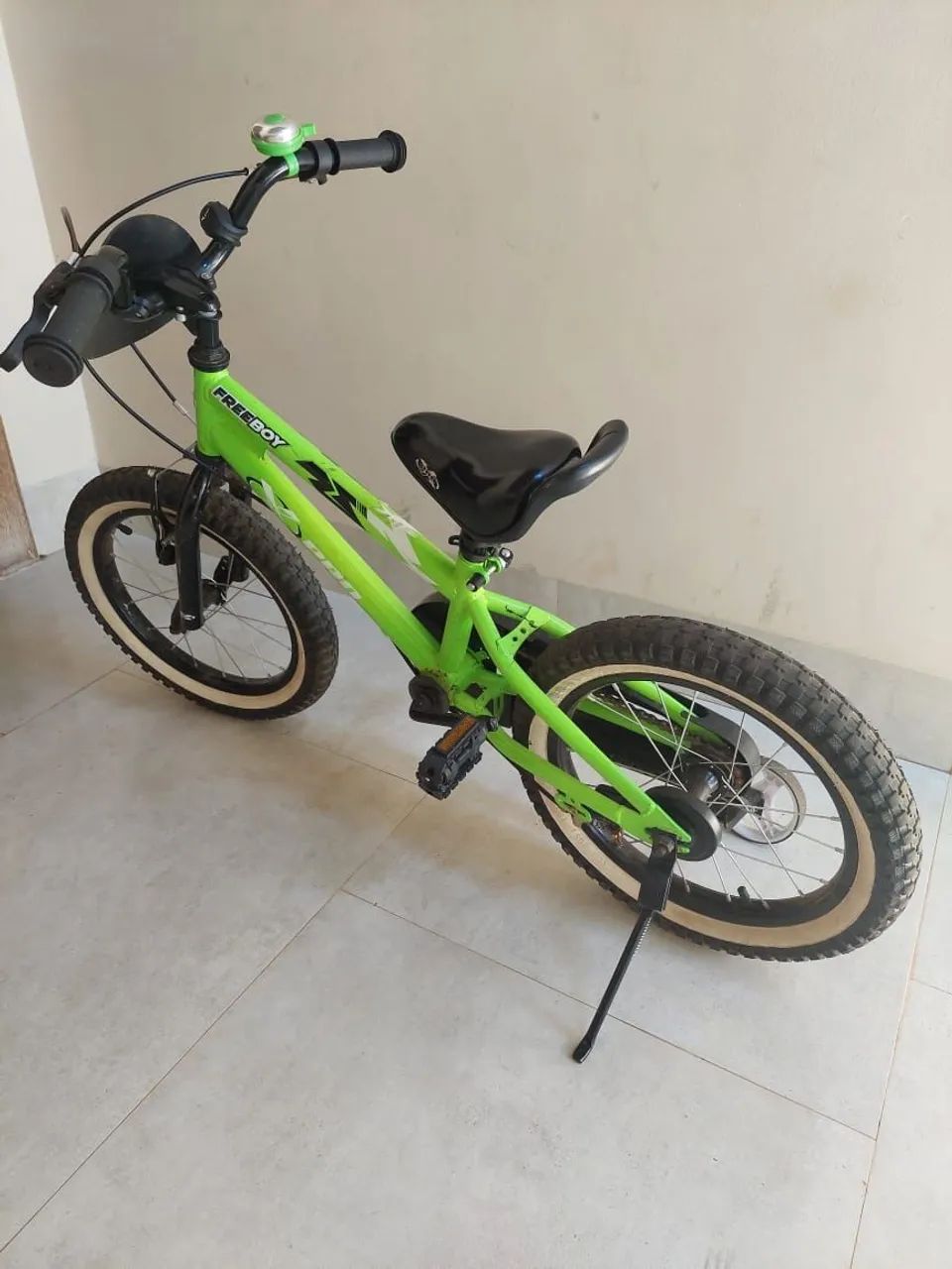 Vendo bicicleta aro 16 - Foto 2