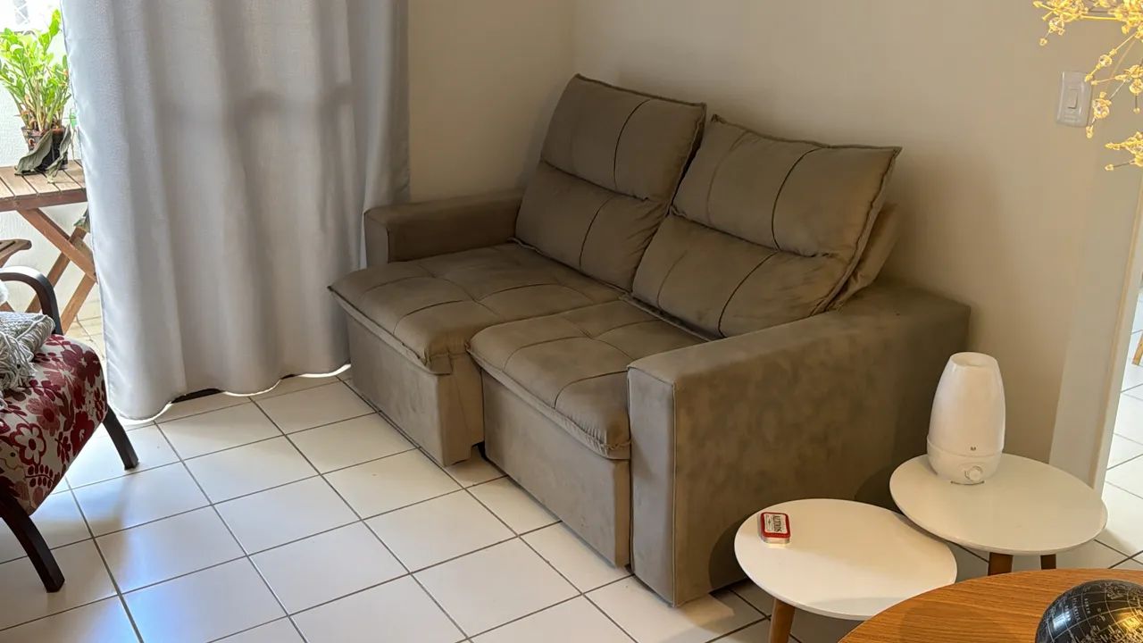 Sofá retrátil 1,80