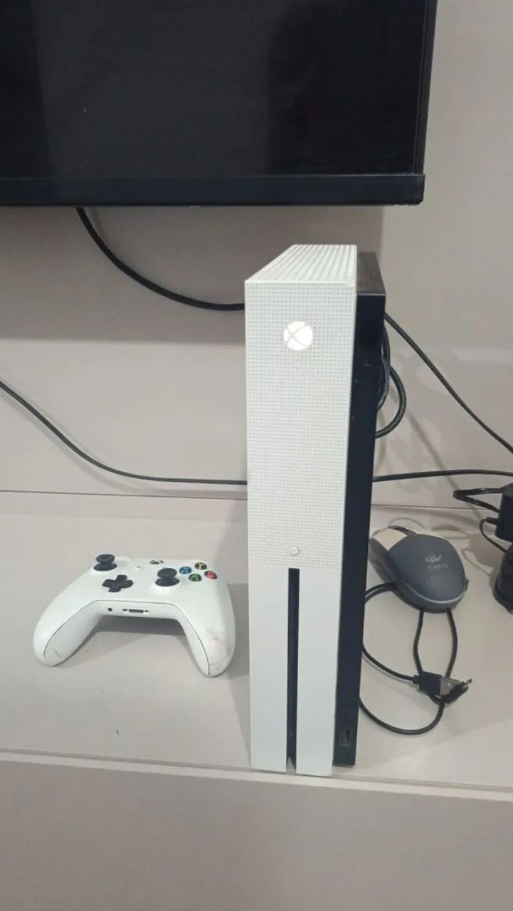 XBOX ONE S 1TB - Foto 2
