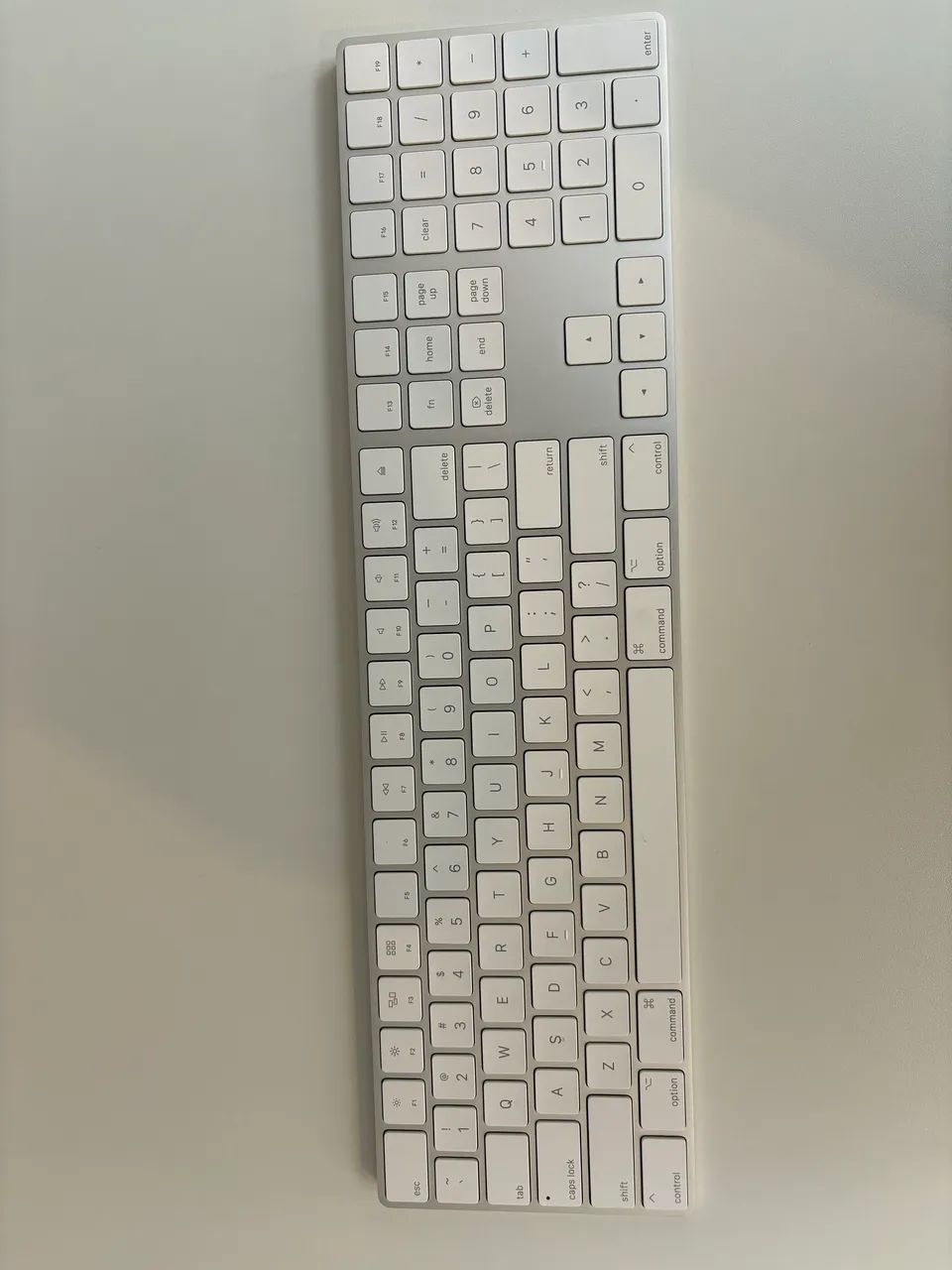 Mac Mini M1 + Magic Mouse + Magic Keyboard - Computadores e