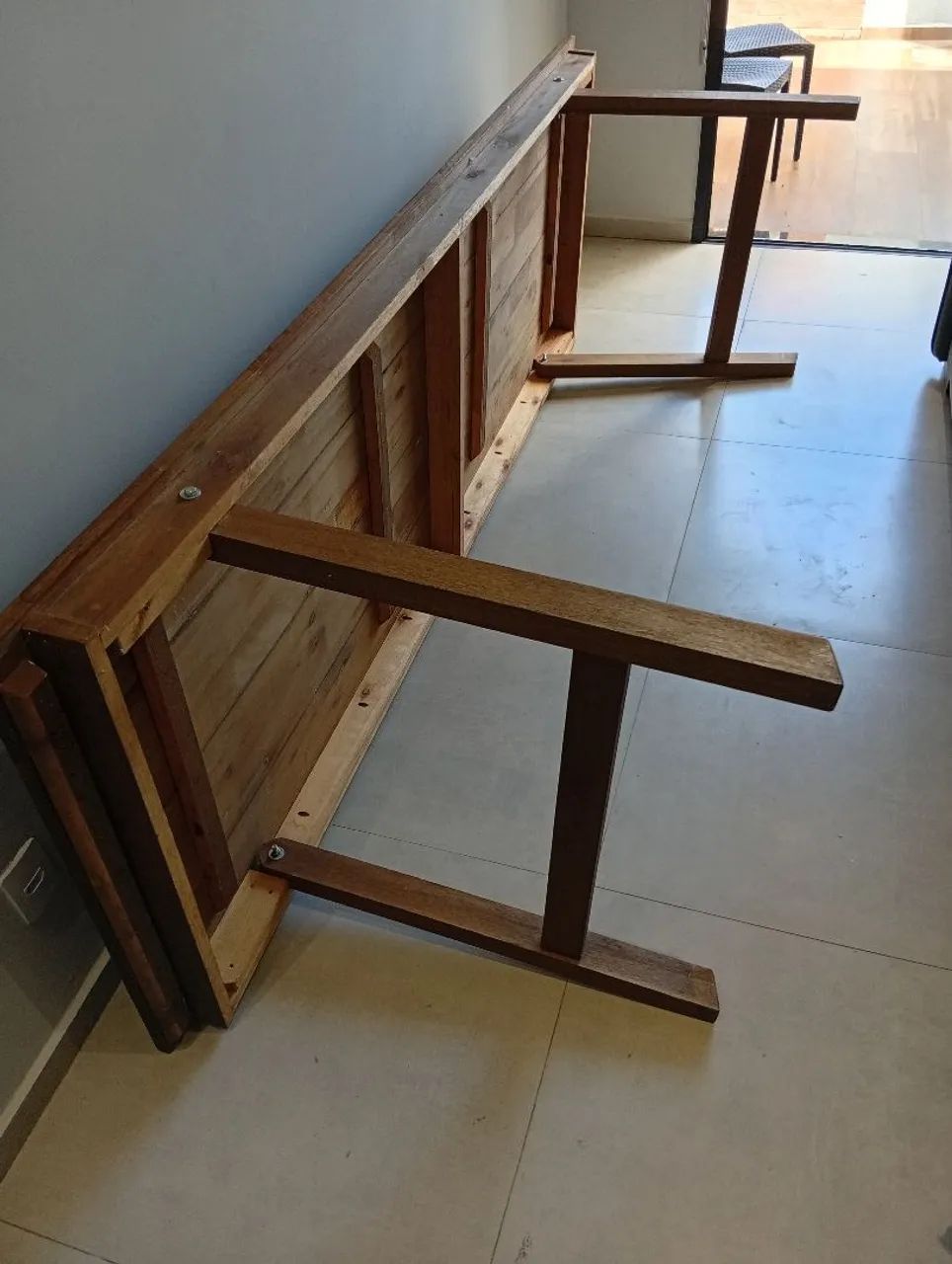Mesa madeira com 10 cadeiras design Rattan  - Foto 2