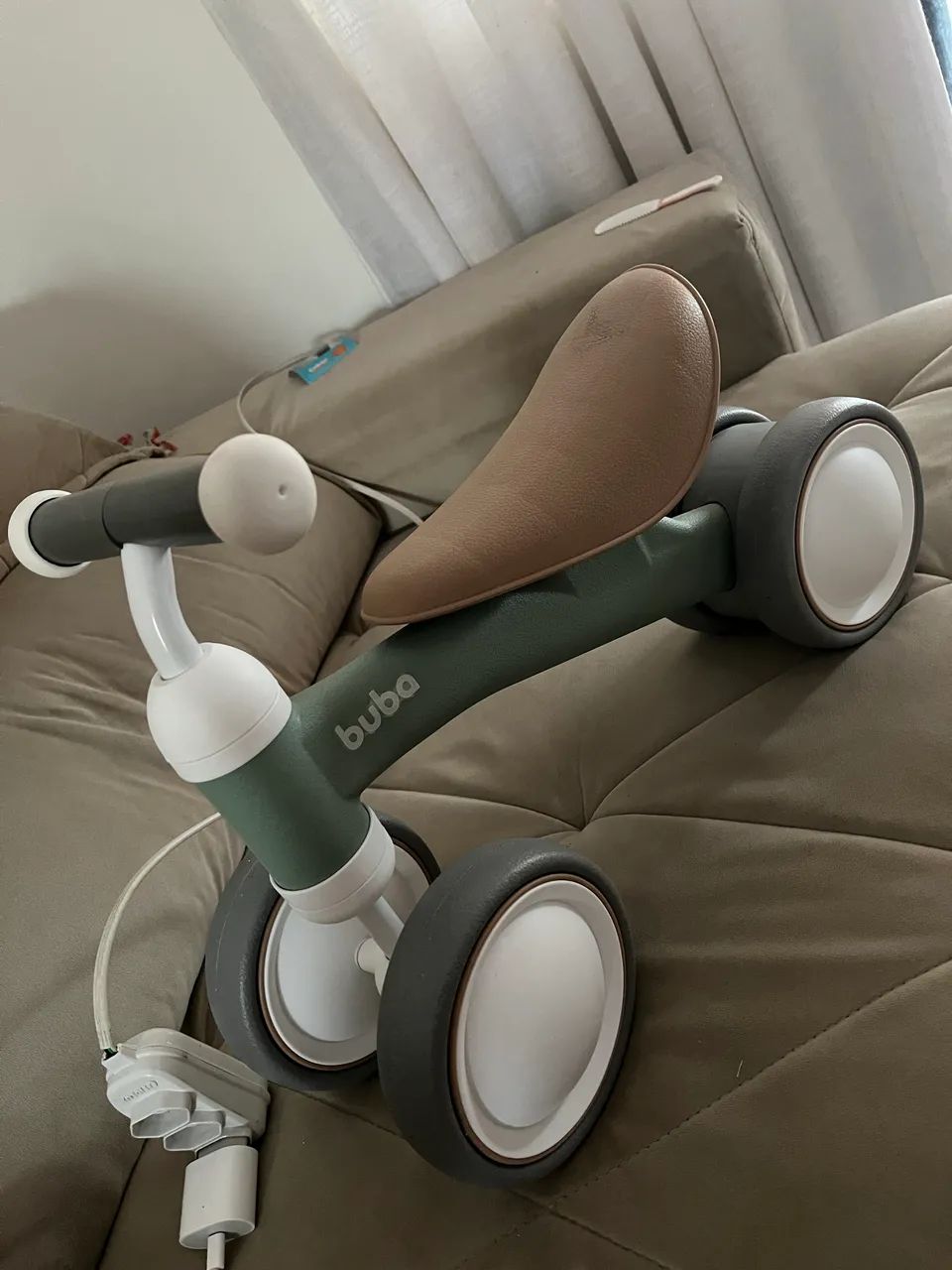 Bicicleta de equilíbrio buba nova