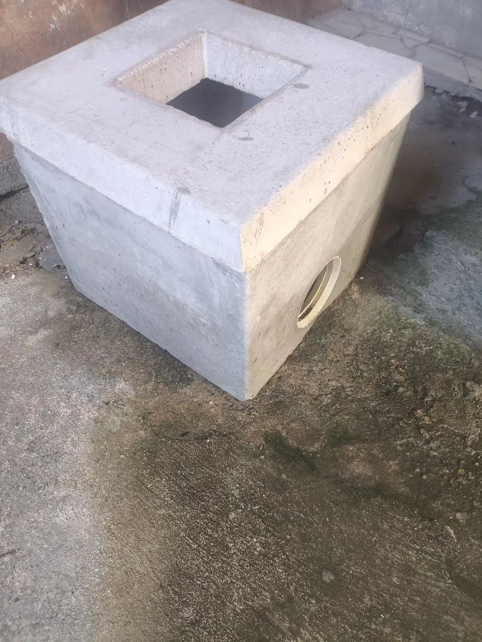 Caixa de gordura de concreto 3 saidas