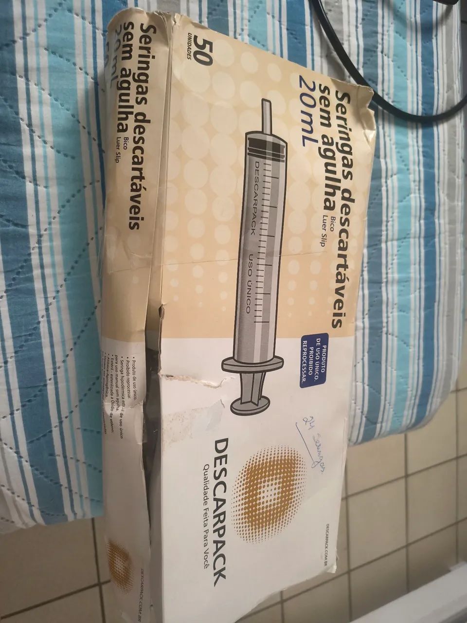 Seringas descartáveis sem agulha 