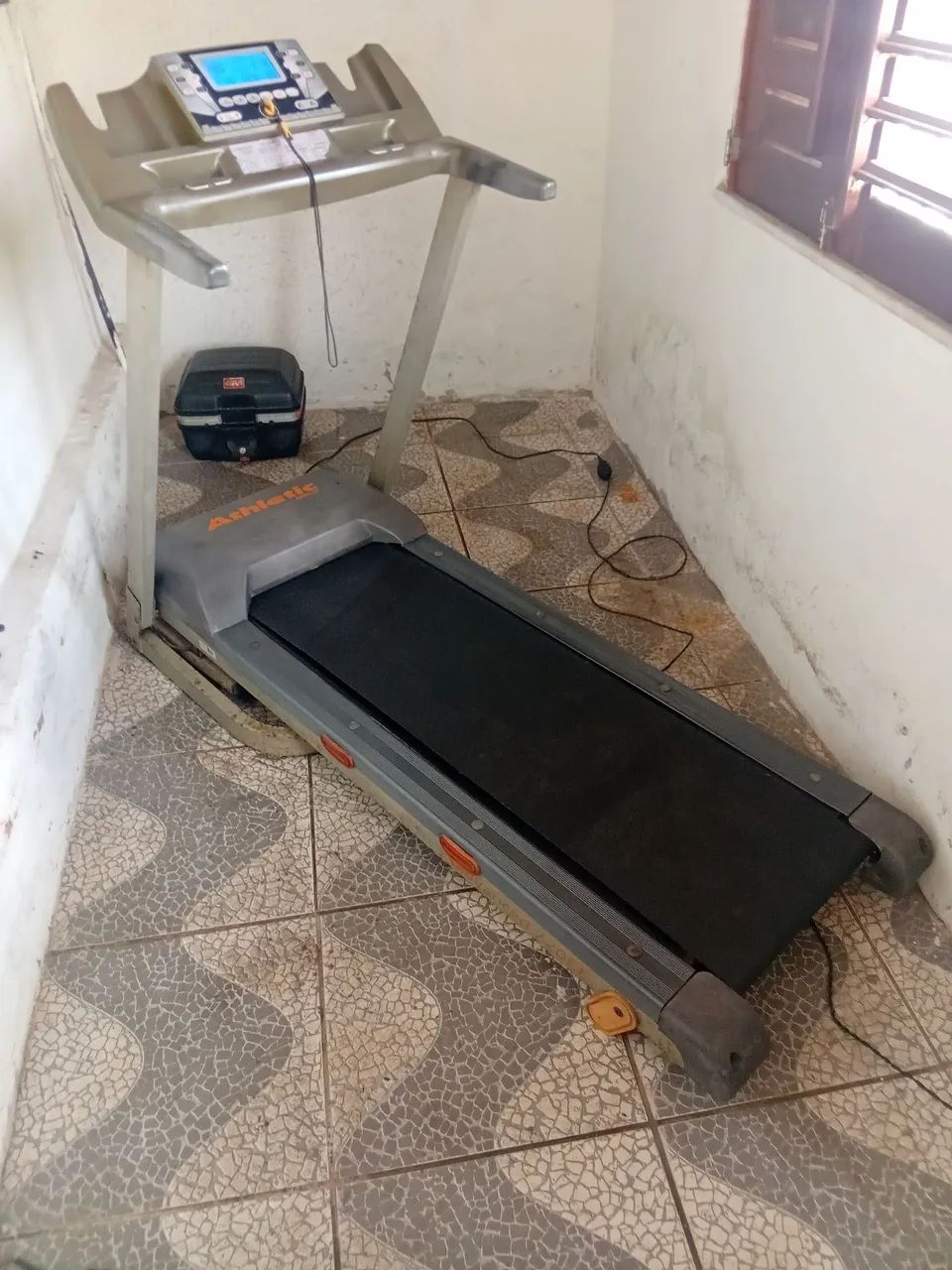 Esteira athletic modelo advanced 720ee