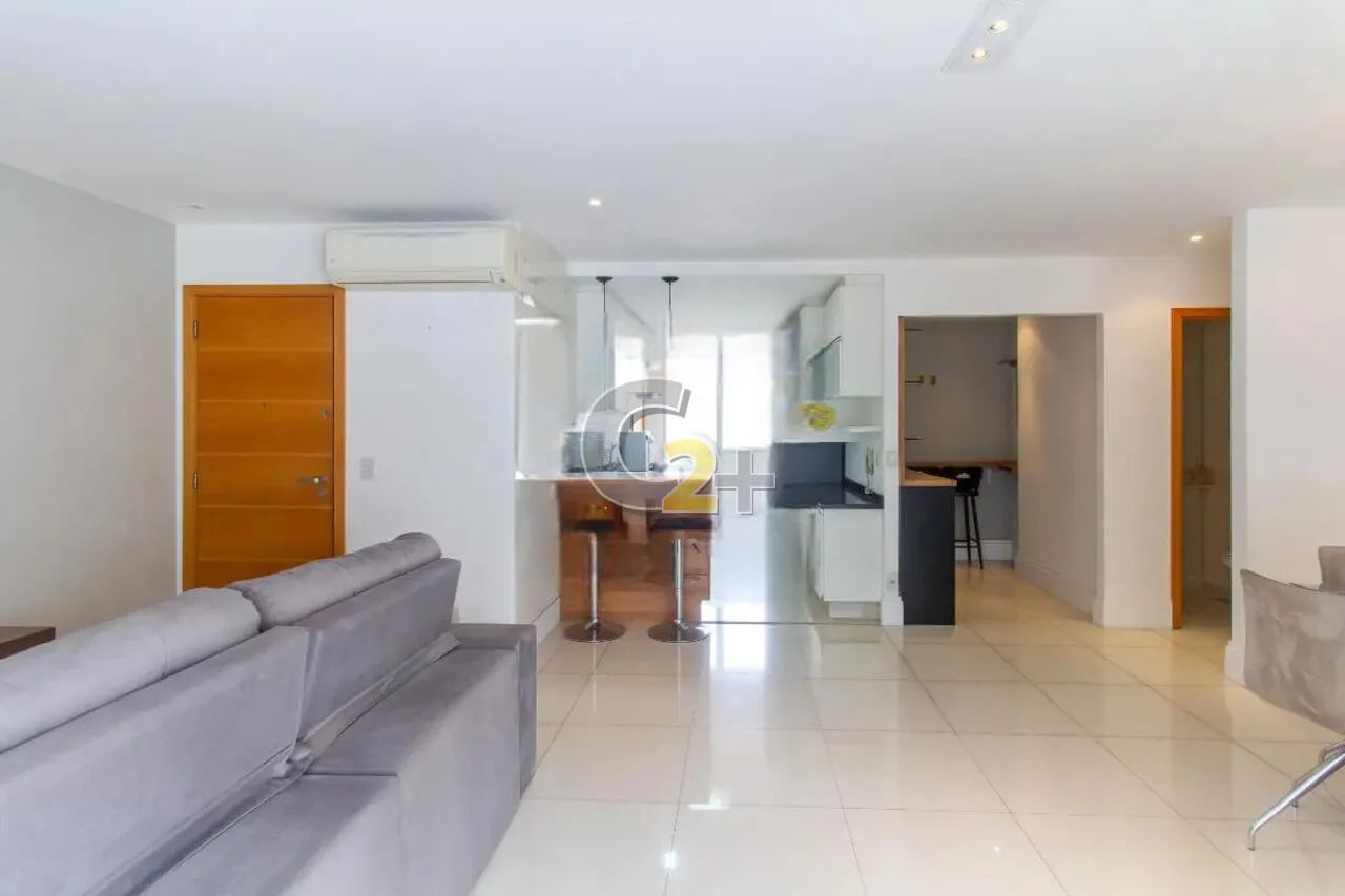 Apartamento para locação em Perdizes com 4 quartos e 3 vagas de garagem