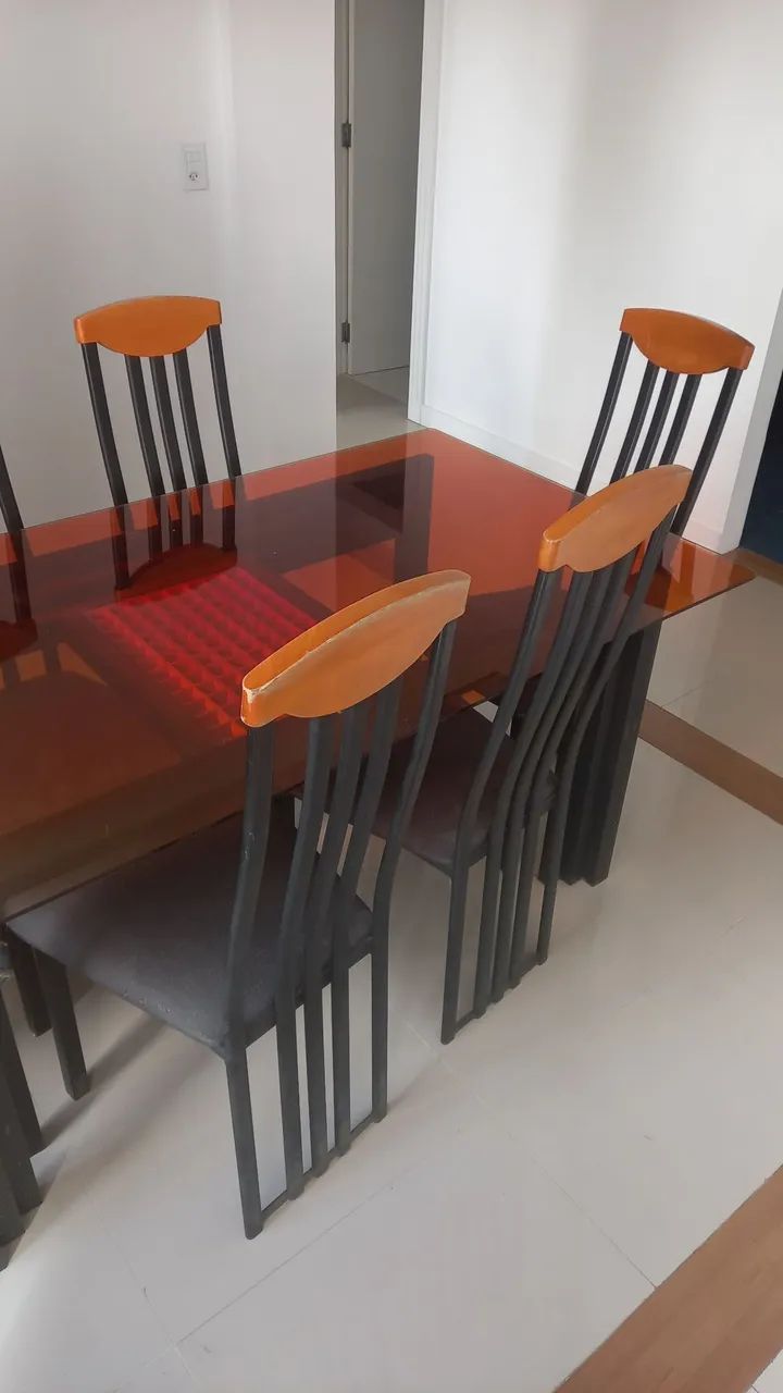 Mesa com 6 cadeiras - Foto 2