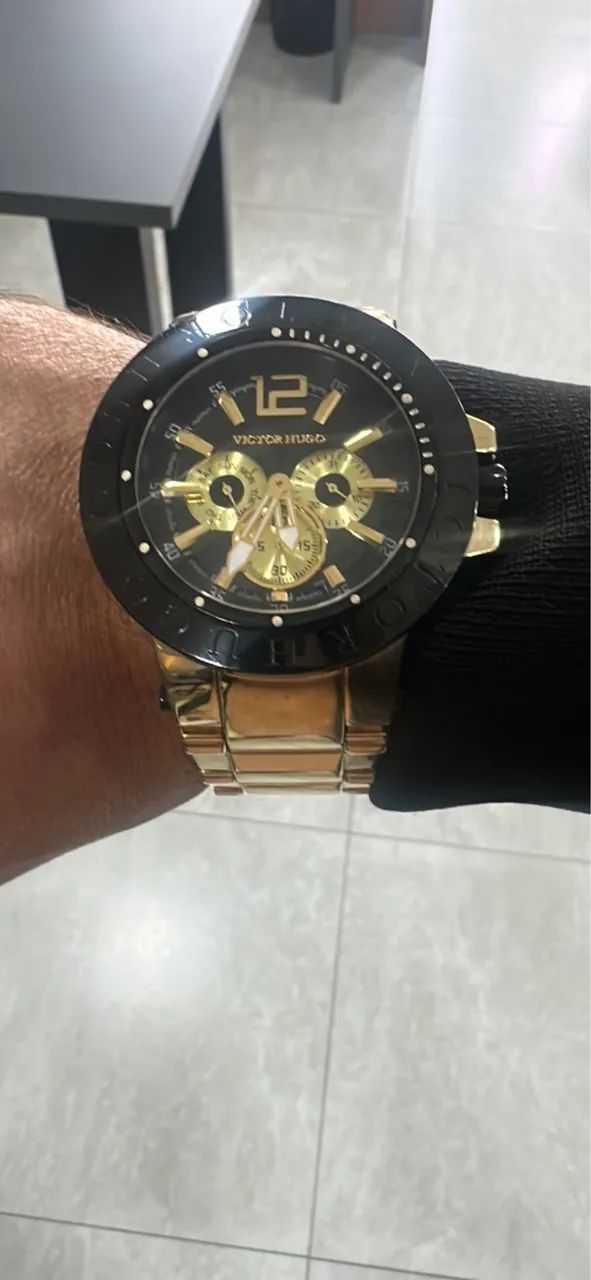 Relógio Victor Hugo Masculino Dourado 