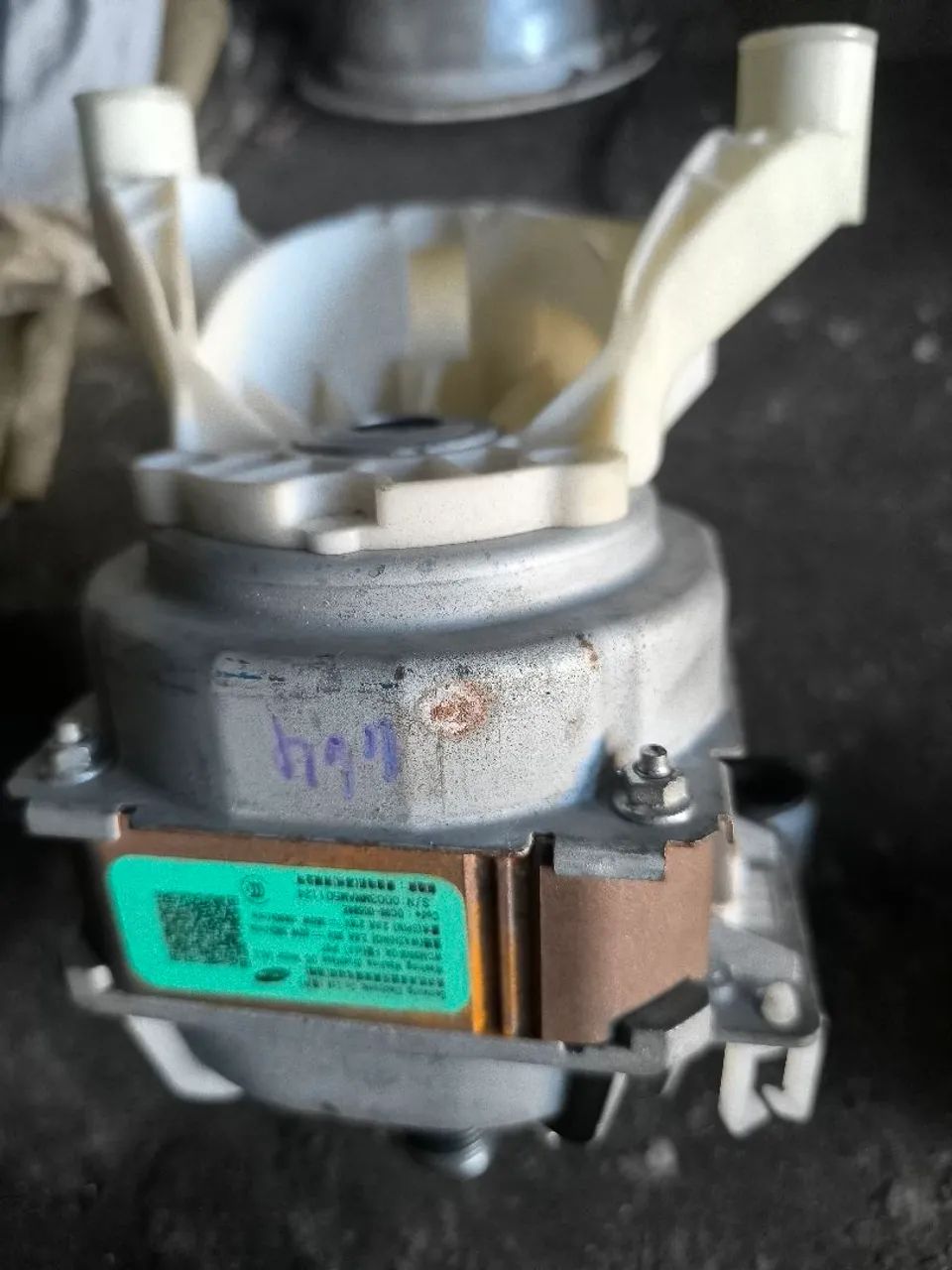 Motor de lava e seca