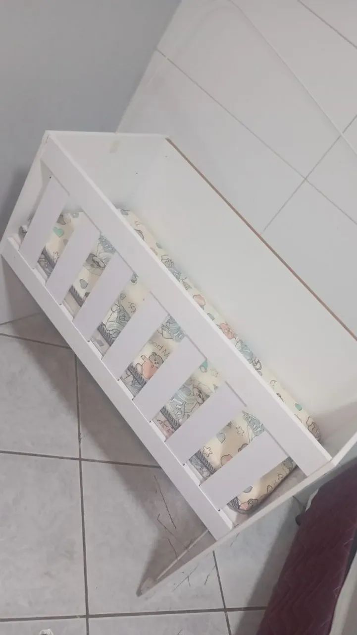 Mini berço com colchão 