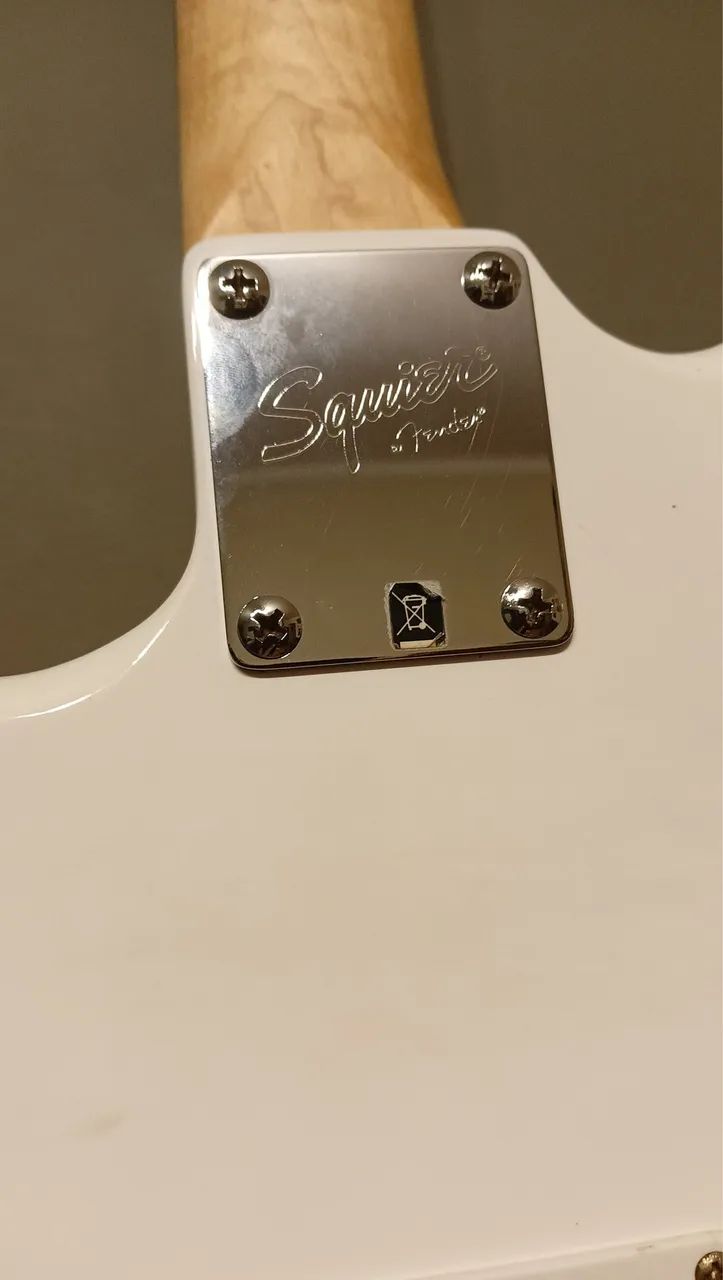 Guitarra Squier Afinnity Olympic White - Foto 5