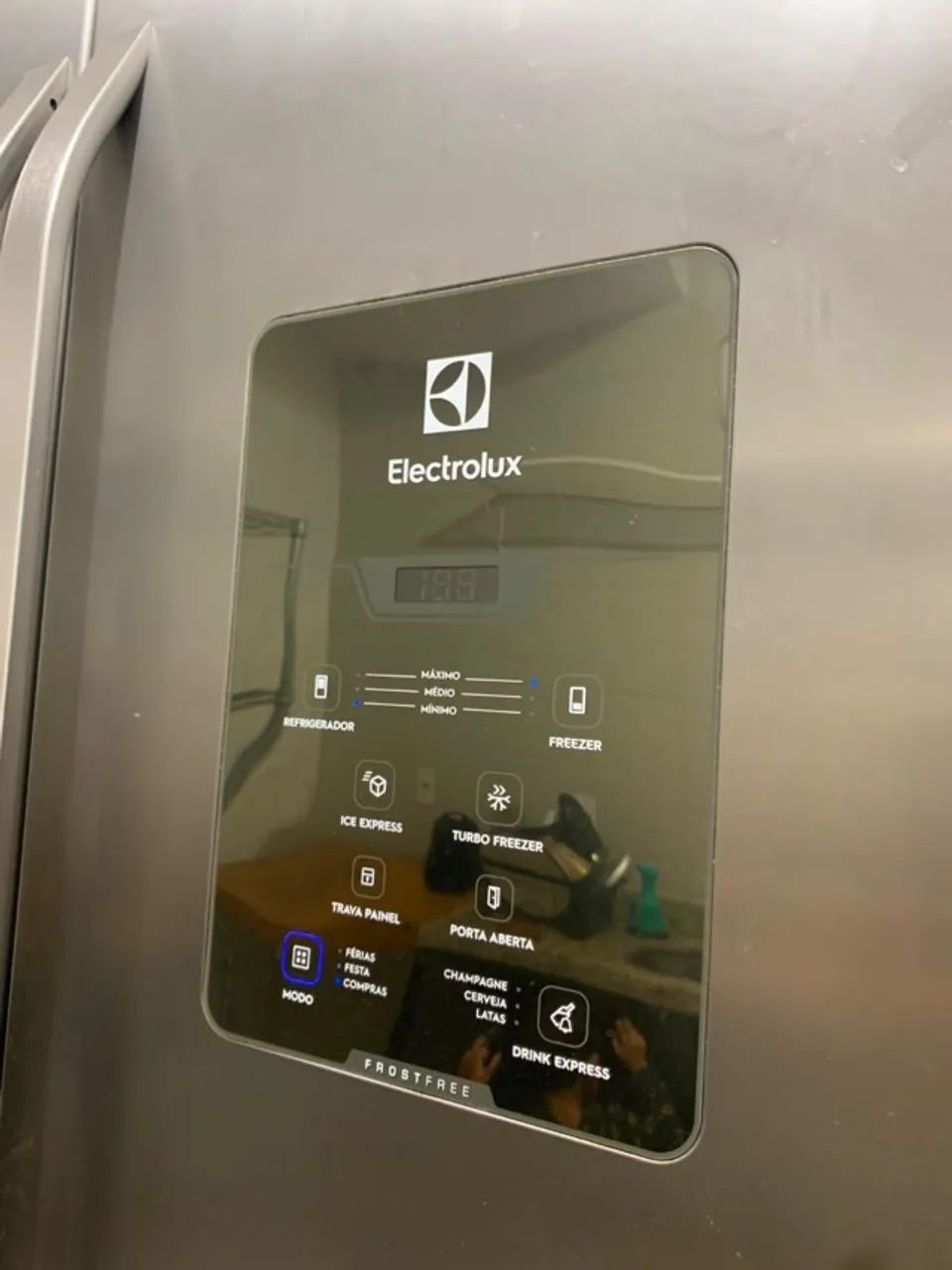Geladeira Electrolux French Door DM84X 579L Inox - Foto 4
