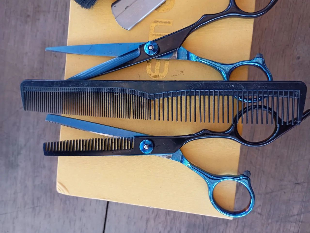Tesouras de cortar cabelo profissionais  - Foto 4