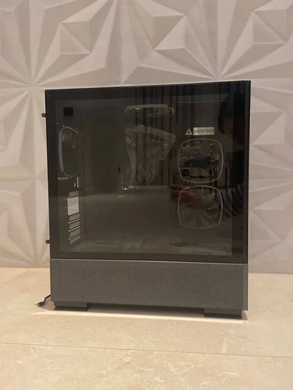 Gabinete Montech Sky Two - 4 Fans - Foto 2
