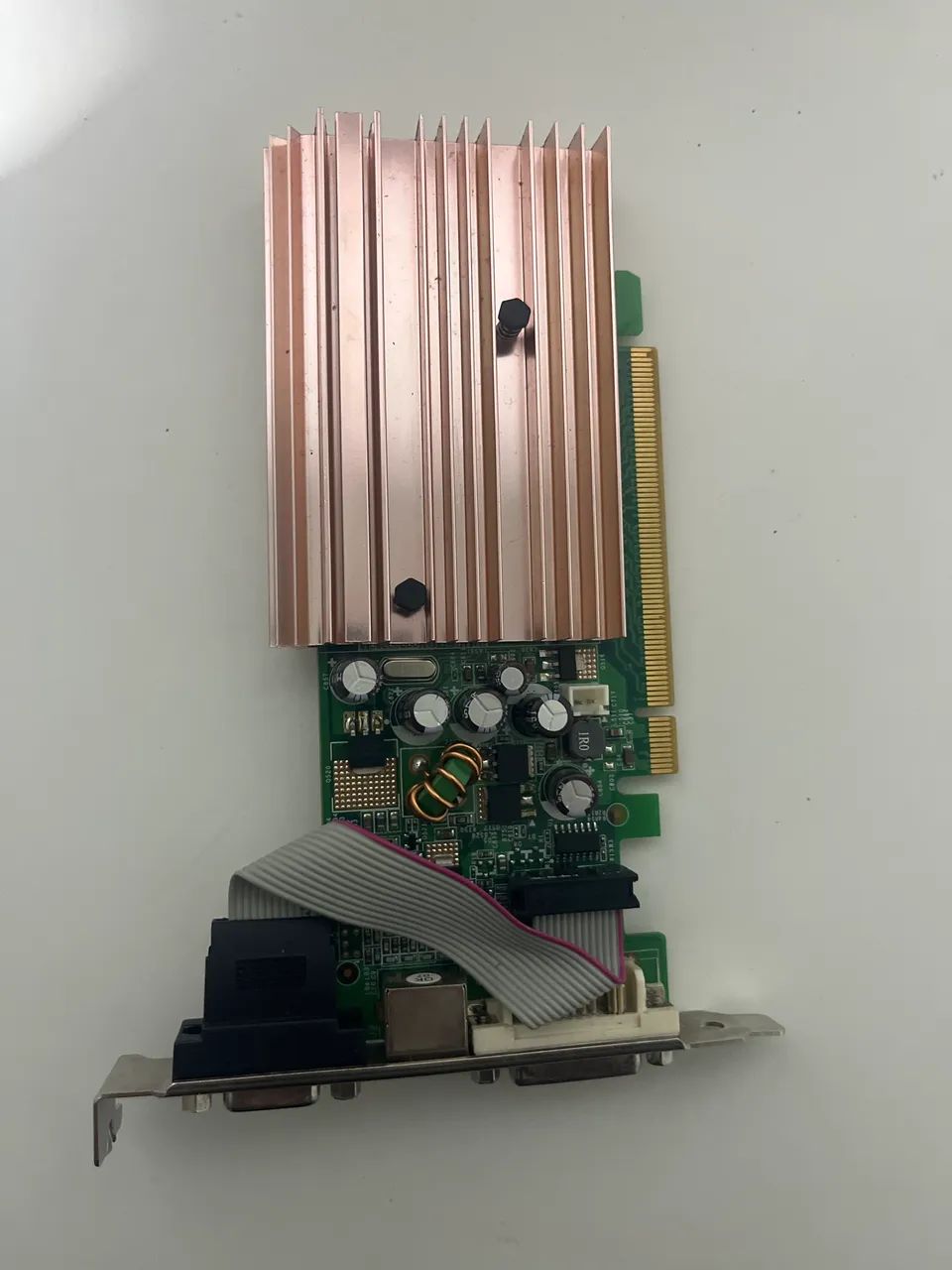 Placa de Vídeo NVIDIA GeForce 8400 GS 256MB - Foto 2