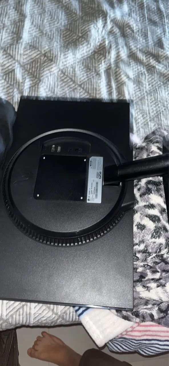 Monitor ultra gear(tela tem q trocar)